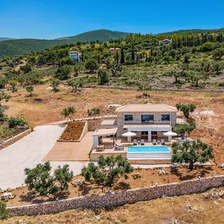 Villa Kalomiras By *